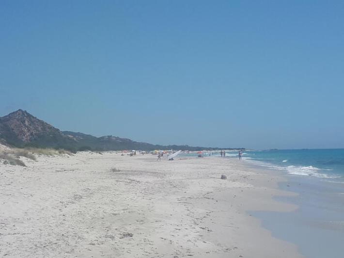 Rissa e coltellate in spiaggia a Olbia: grave un 35enne
