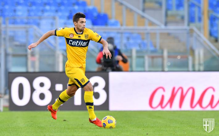 Alberto Grassi in prestito dal Parma all'Empoli 