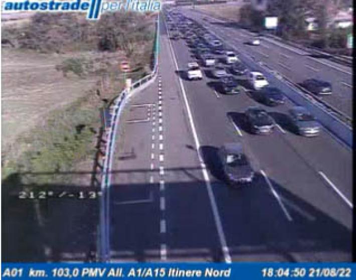 Traffico in A1: coda all'altezza degli svincoli con l'Autocisa 