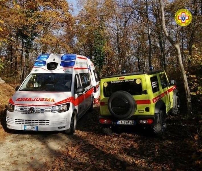 Forte dolore al ginocchio, impossibile proseguire: il Saer soccorre un fingaiolo a Lagdei