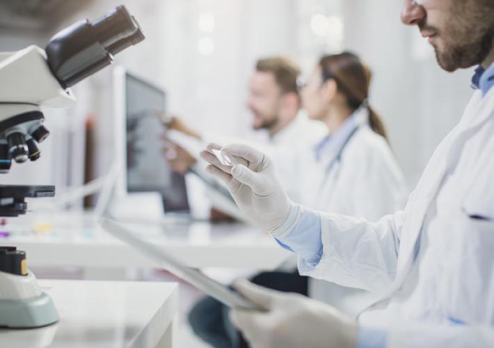 Svolta tumore ovaio, la sopravvivenza supera i 5 anni