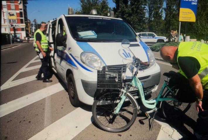 Anziano investito sulle strisce in via Traversetolo: &egrave; in Rianimazione