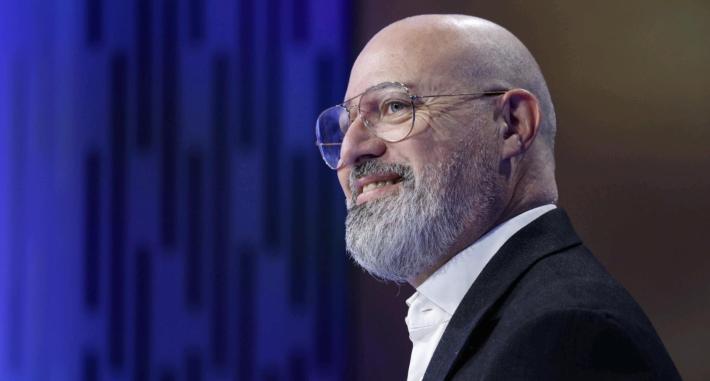 Bonaccini ospite all'Ulivi, la Gilda degli insegnanti: "Un esponente di partito che interviene in una Scuola Statale? Cose da Corea del Nord"