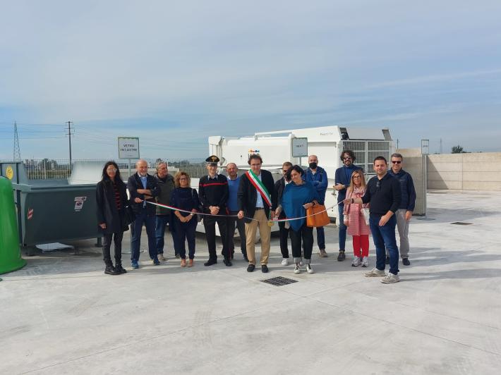 Rifiuti, ecco il centro di raccolta 