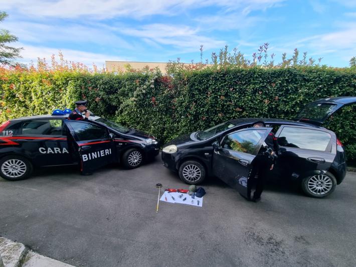 Controllo del territorio: intensificata attivit&agrave; preventiva in orario notturno. Recuperata auto rubata