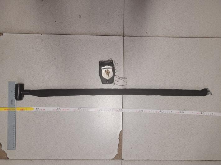 Baruffa&nbsp;in via Monte Altissimo, denunciata una donna&nbsp;per resistenza a pubblico ufficiale, minacce aggravate e utilizzo di arma impropria