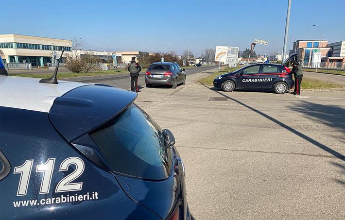 Carabinieri arrestano il "rapinatore bullo" specializzato in colpi ai danni di minori