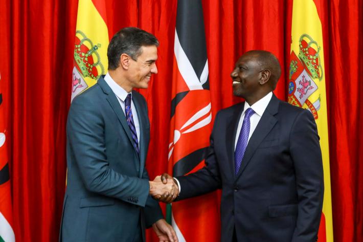 "Qui in Senegal", doppia gaffe del premier spagnolo in visita in Kenia