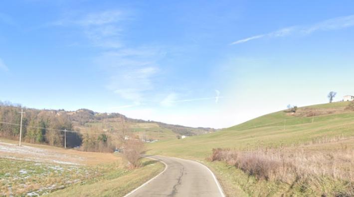 Auto fuori strada a Neviano: feriti i tre membri di una famiglia