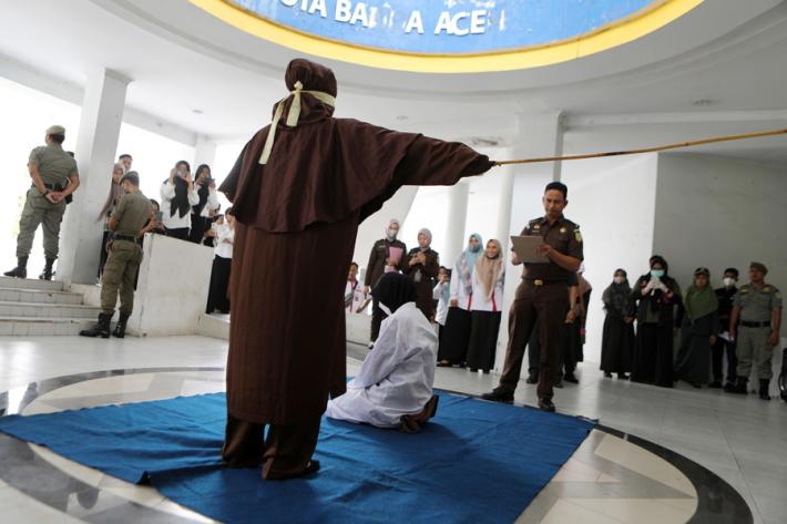 In Indonesia carcere per chi fa sesso fuori dal matrimonio. La legge vale anche per gli stranieri