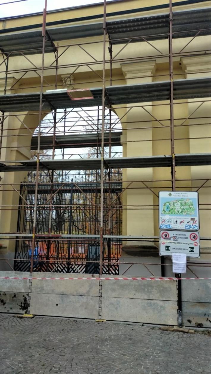 Gli ingressi del parco Ducale saranno... pi&ugrave; belli: al via i restauri