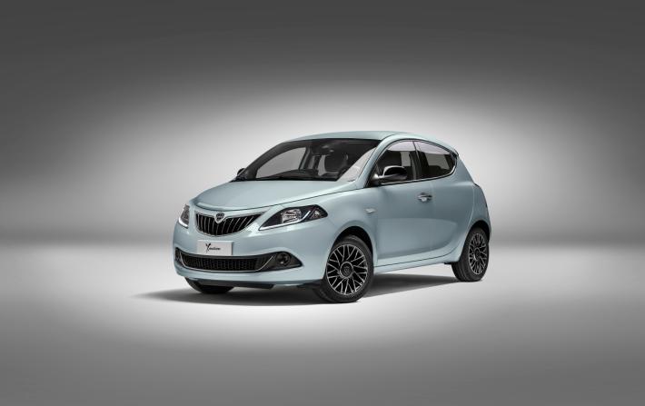 Lancia Ypsilon prepara il 2023