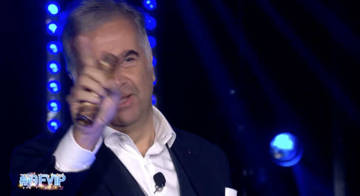 Il fidentino Charlie Gnocchi esce della casa del Grande Fratello Vip. Ma poi rientra subito