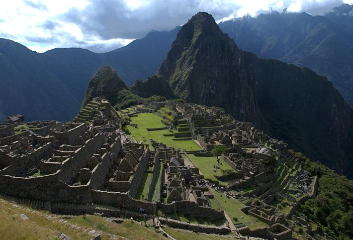 Caos il Per&ugrave;, decine di turisti italiani bloccati nella zona di Machu Picchu
