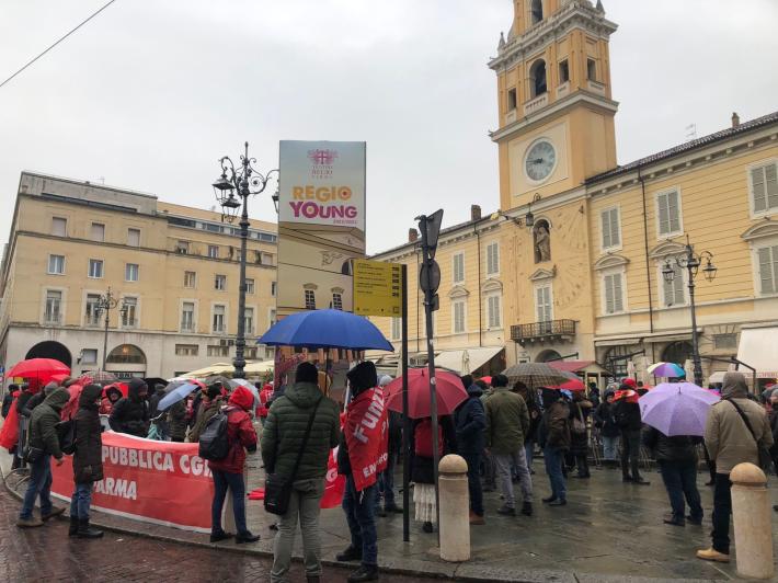 Sciopero generale, oggi possibili disagi anche a Parma. Manifestazione in piazza Garibaldi