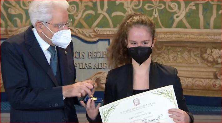 La studentessa parmigiana Elena Mora alla trasmissione Rai "La speranza siamo noi"