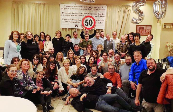 La classe 1972 La carica dei cinquantenni Sessantuno i presenti pi&ugrave; uno straj&egrave; videocollegato in diretta dagli States: una serata indimenticabile