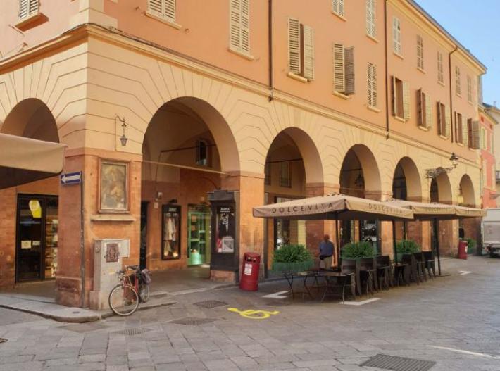 Aggressione omofoba in piena movida