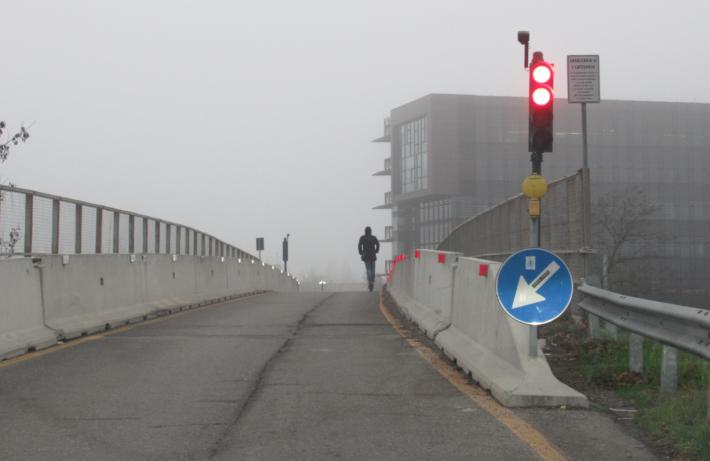 E il monopattino elettrico &laquo;se ne frega&raquo; del semaforo rosso