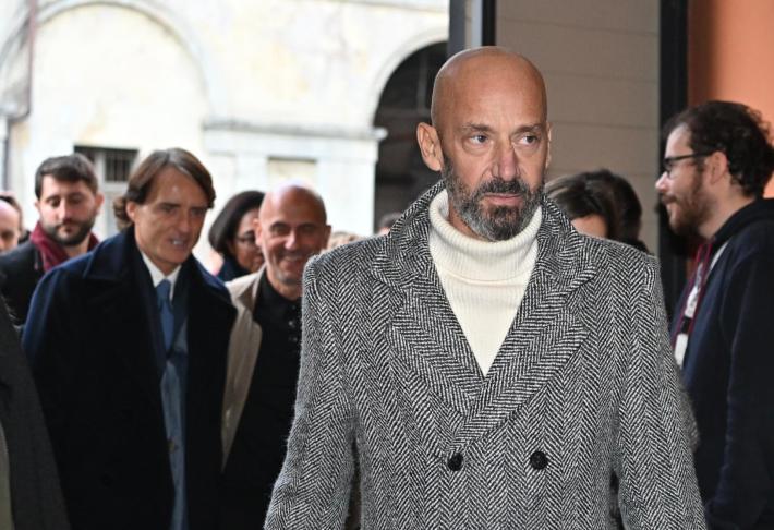 A Londra i funerali di Gianluca Vialli, lutto cittadino a Cremona