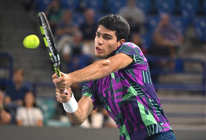 Alcaraz si infortuna: salter&agrave; gli Open d'Australia 