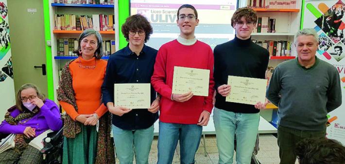 Liceo Ulivi,  premiati gli studenti  sempre pronti ad aiutare gli altri