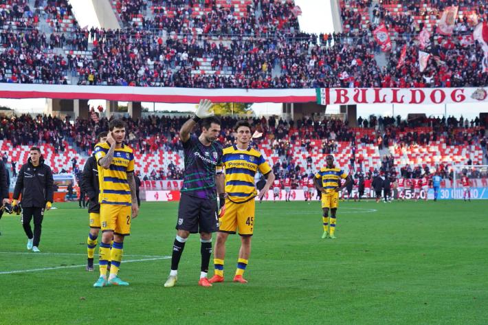 Parma, a  Bari per lasciare alle spalle tante cose e cambiare marcia  - 1' Bari-Parma 0-0 - Le formazioni