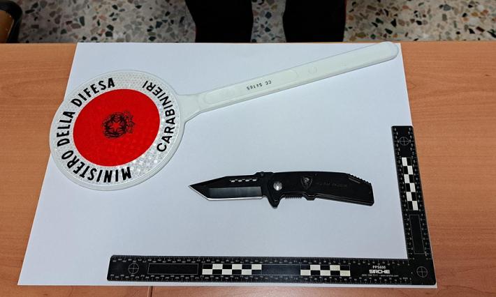 Tenta di estorcere una garanzia sul cellullare riparato