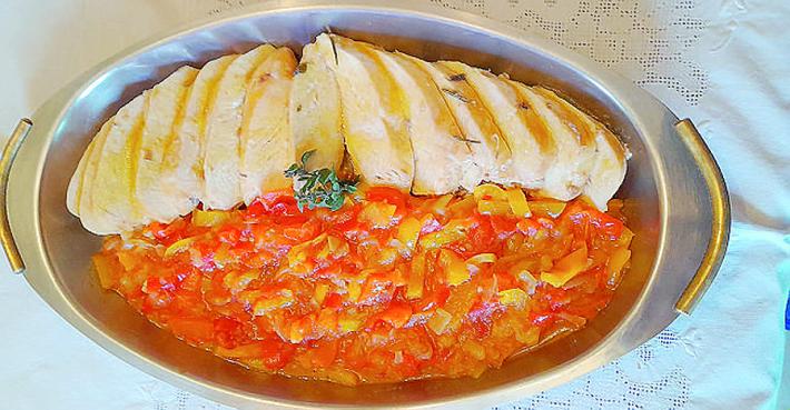 Gustoso petto di pollo ai peperoni