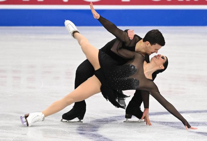 Pattinaggio artistico, la coppia italiana vince l'oro agli europei in Finlandia 