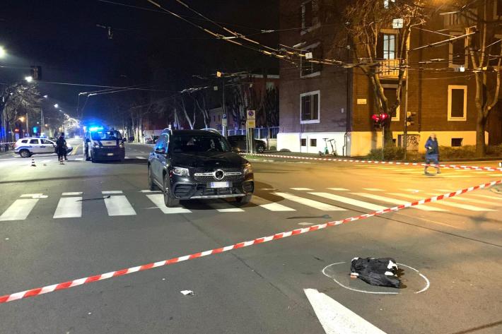 Modena, &egrave; morta la ragazza  di 17 anni investita da un calciatore alla guida di un Suv sulle strisce pedonali