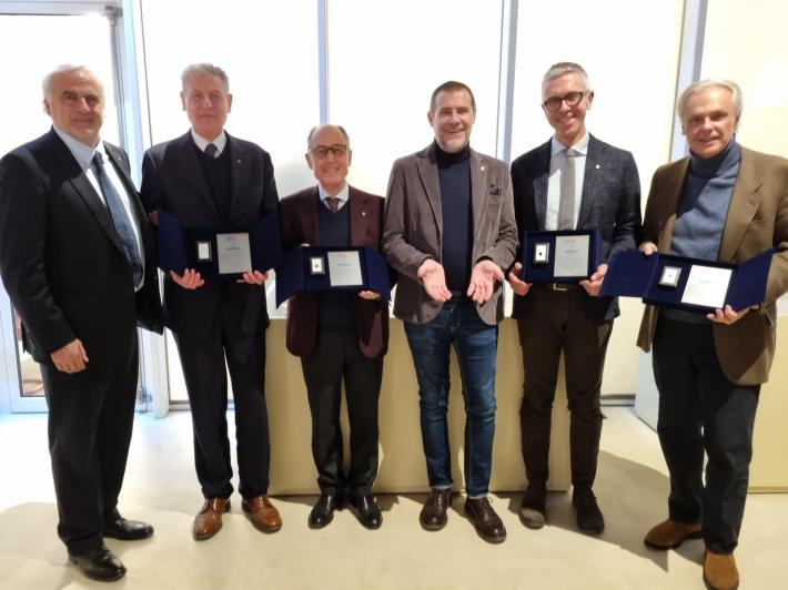 Incontro sulle pietre preziose con la Dottoressa Prosperi dell'Istituto Gemmologico