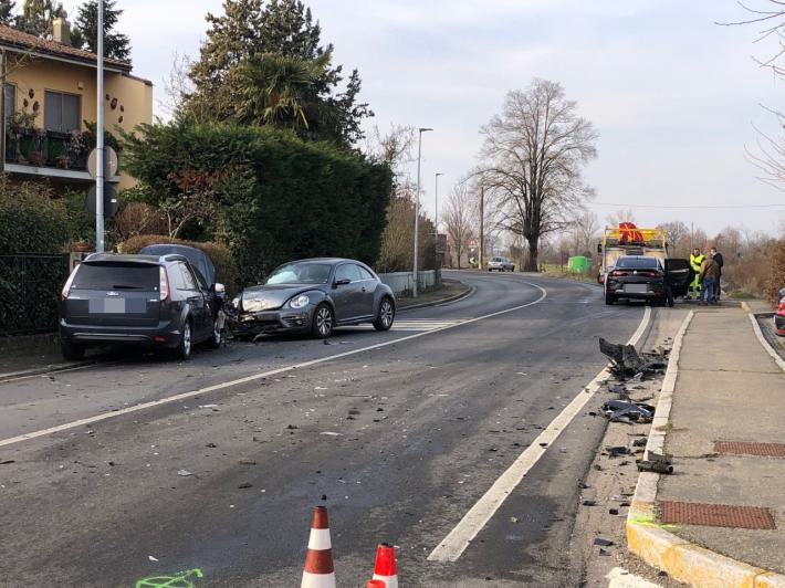 Due auto fuori strada a Felegara e a Fontanellato: due feriti