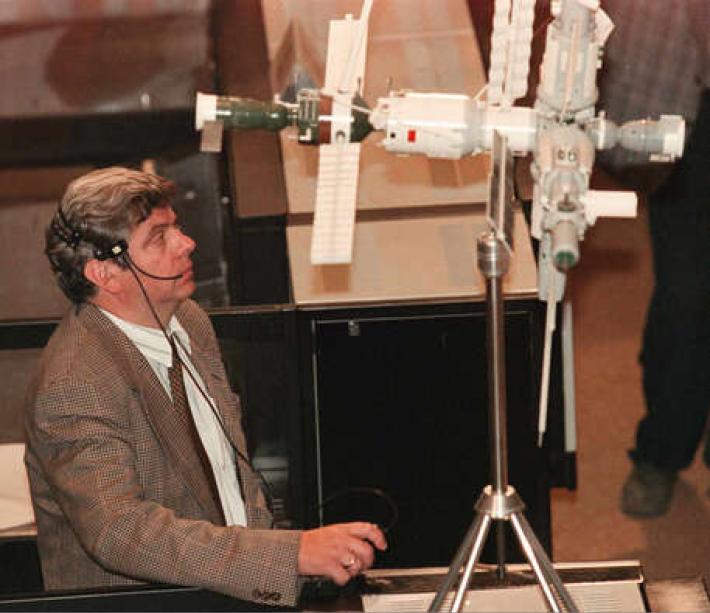 Il conduttore russo Solovyev attacca l'Italia: "bastardi". E tira fuori il 1799: "Chiss&agrave; se a Milano ricordano come baciavano le mani dei russi"