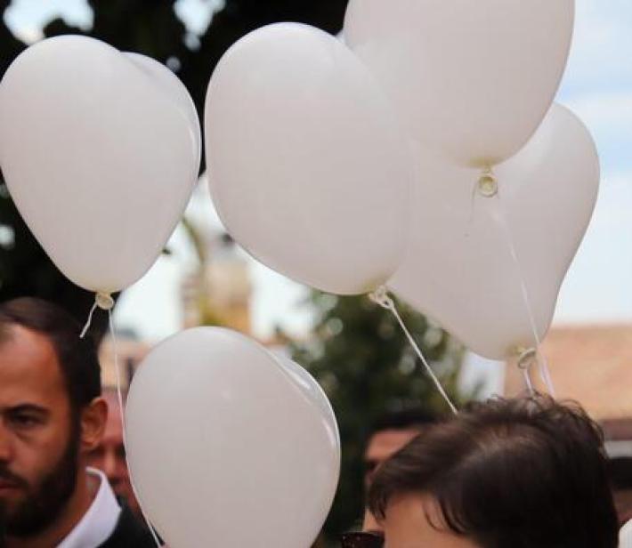 Tragedia nel Vicentino, bimbo di 7 anni morde un palloncino e muoro soffocato