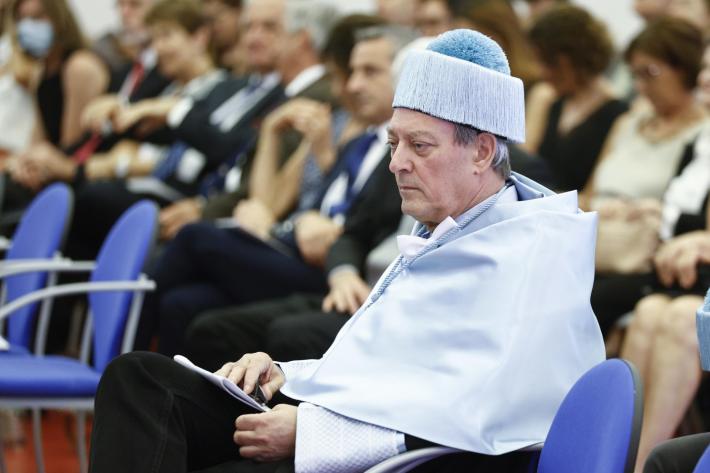 La moglie conferma: lo scrittore Paul Auster ha un cancro