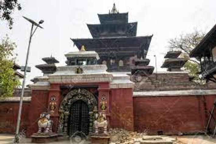 "Ha raccolto reperti  archeologici vietati":  italiano fermato in Nepal 