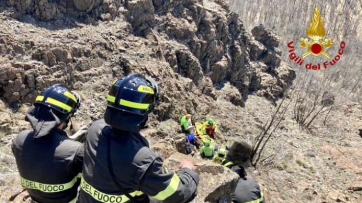Precipita per 40 metri su un sentiero nel Piacentino, morta  una 70enne