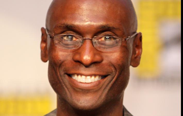 Morto l'attore Lance Reddick. Era il concierge in John Wick e il tenente di "The Wire"