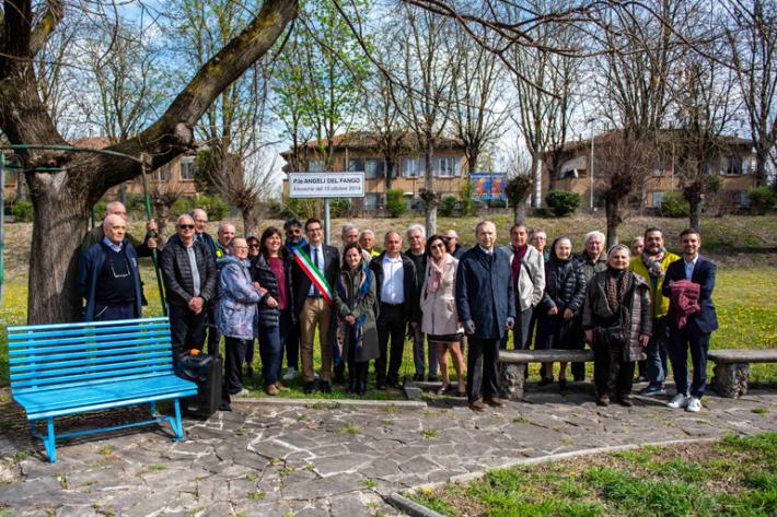 Un piazzale per ricordare  gli &laquo;Angeli del Fango&raquo;