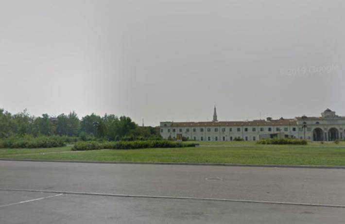 Rissa con coltellate a Modena in pieno giorno, un morto e due feriti