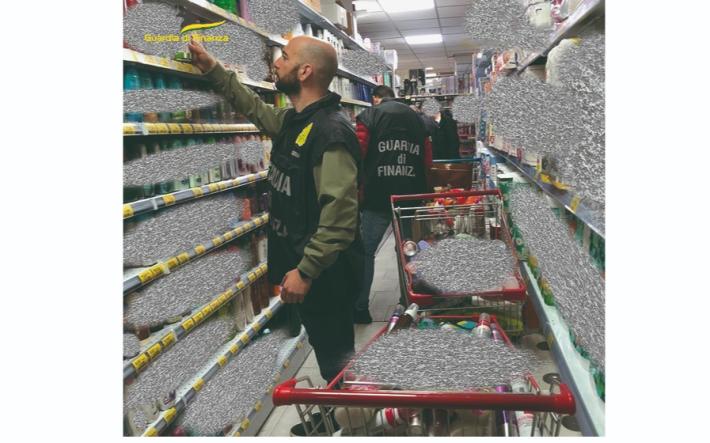 Sequestrati oltre 550 cosmetici contenenti una sostanza dannosa per la salute