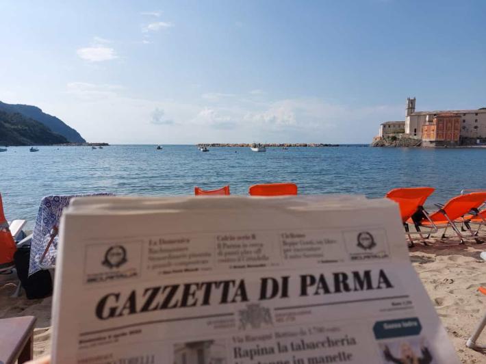 Natale con i tuoi e... Pasqua al mare con la Gazzetta di Parma. 
