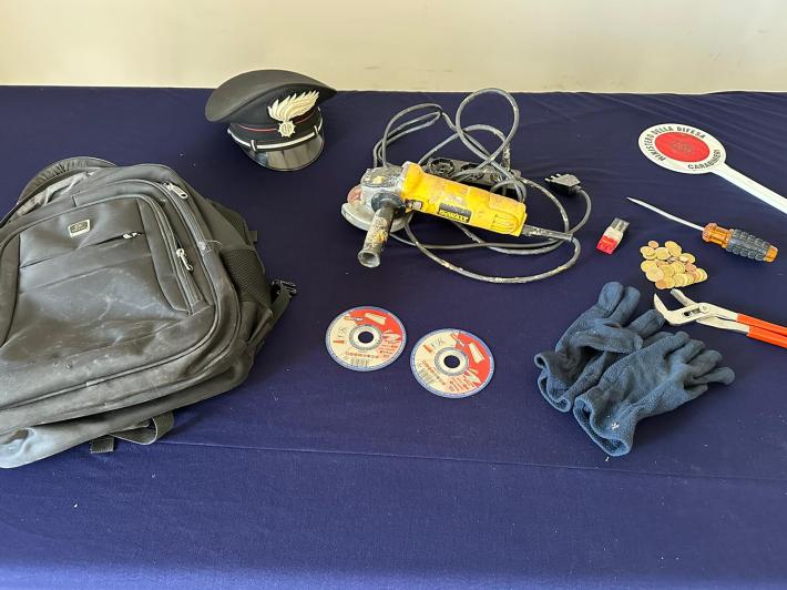 Campus universitario, arrestato uno scassinatore di distributori automatici&nbsp;