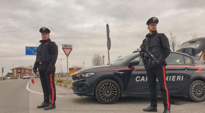 Sorpreso al Cepim mentre ruba gasolio dai camion della ditta, 36enne nei guai