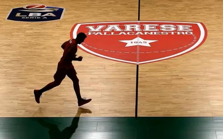 Serie A: 16 punti penalizzazione per il Varese per frode sportiva