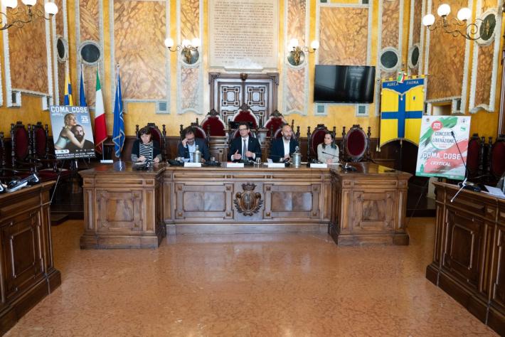 Rock, Parma, tradizione e... Libert&agrave; - Tutto il programma delle celebrazioni del 25 aprile: teatro, fiori, passeggiate, corteo e i Coma Cose