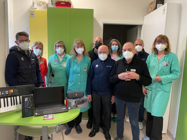 Cral Tep e officina Bolzoni a fianco della Scuola in Ospedale 