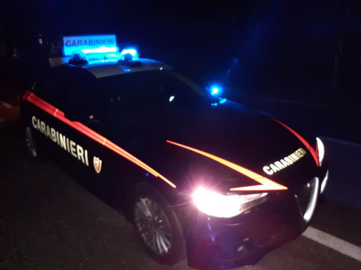 Notti alcoliche: per due giovani patenti ritirate e  altrettante denunce. Altri 20 automobilisti "indisciplinati" multati 