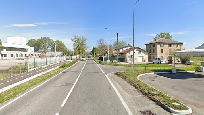 Morto un runner investito da un'auto nel Reggiano 